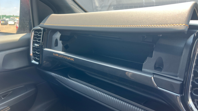 Ford Ranger Petrol Pick Up D/Cab Wildtrak 2.3 EB PHEV 281 Auto [NI] - Image 19